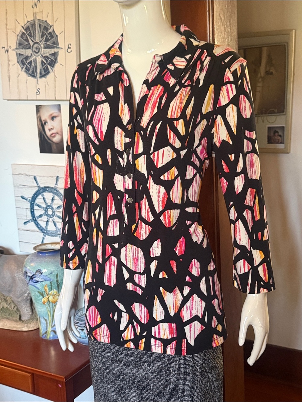 Alfani size L Women's Black Collared Tunic Dress with Pink and Coral Abstract